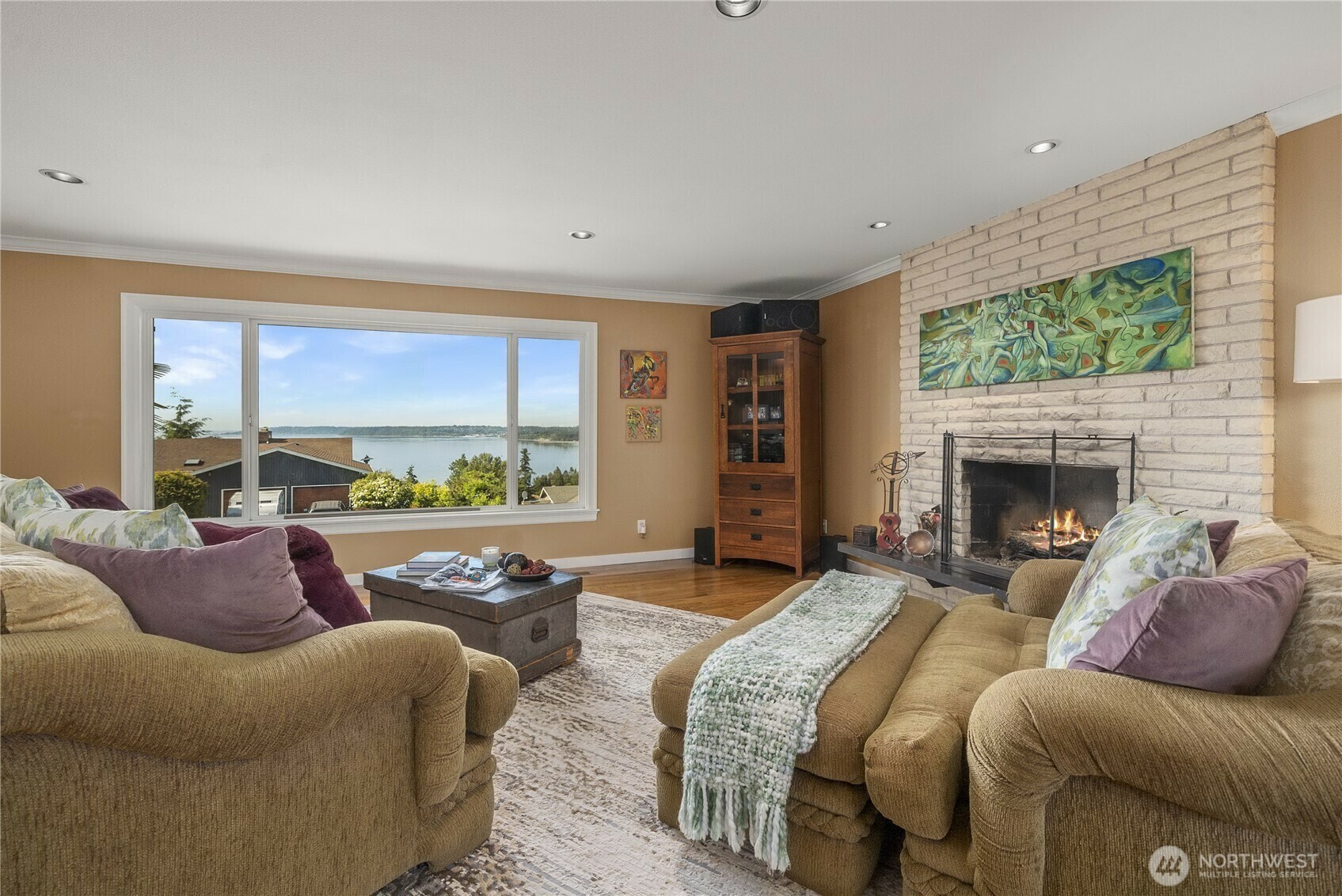 Property Photo: 245 SW 298th Place WA 98023