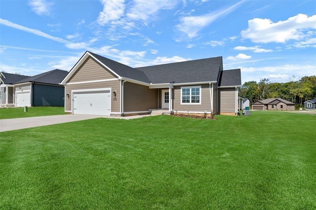 Property Photo: 525 Pleasant Meadow Circle KY 42101