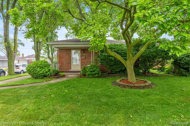 Property Photo: 13380 Edison Street MI 48195