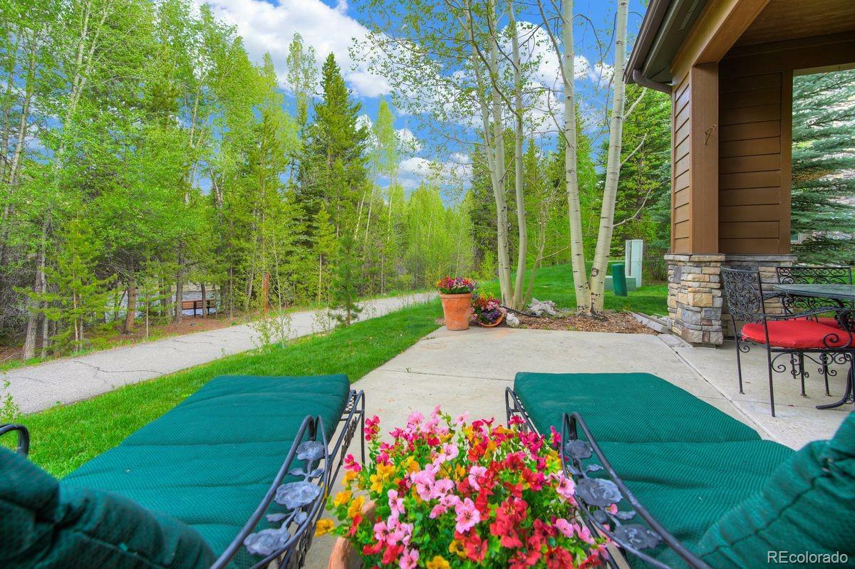 Property Photo: 180 Robin Drive 180 CO 80498