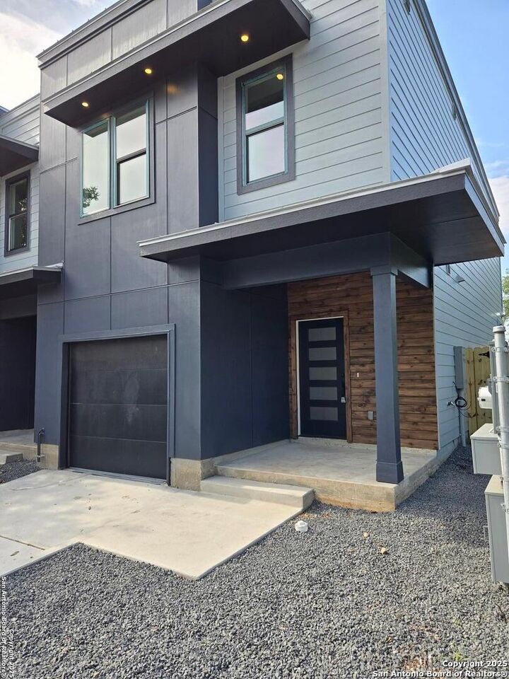 Property Photo:  1834 Montana 201  TX 78203 