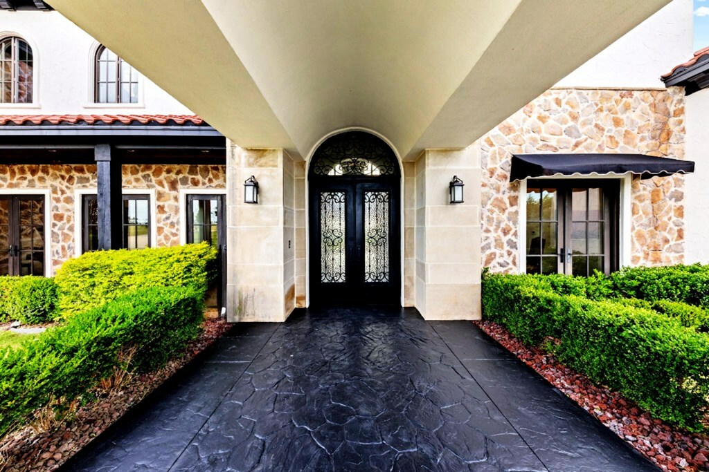 Property Photo: 2721 Old Decatur Rd TX 76234