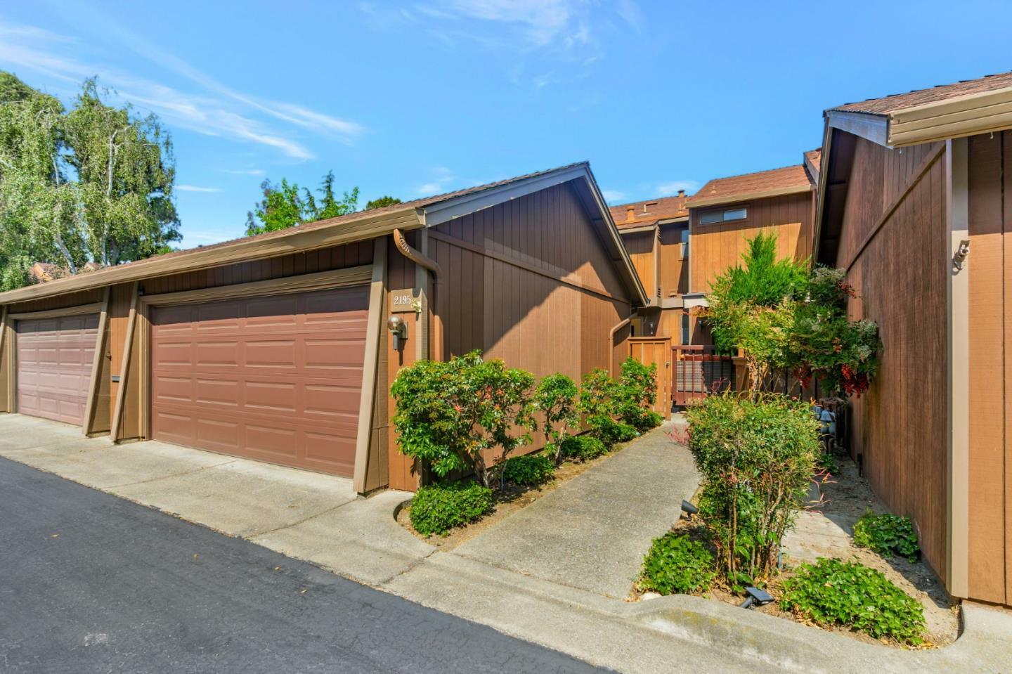 Property Photo: 2195 Oak Creek Place CA 94541