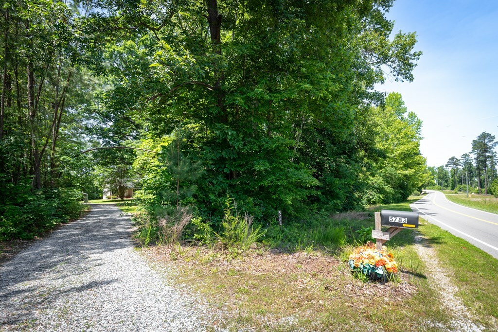 Property Photo: 5783 Cottage Road VA 23824