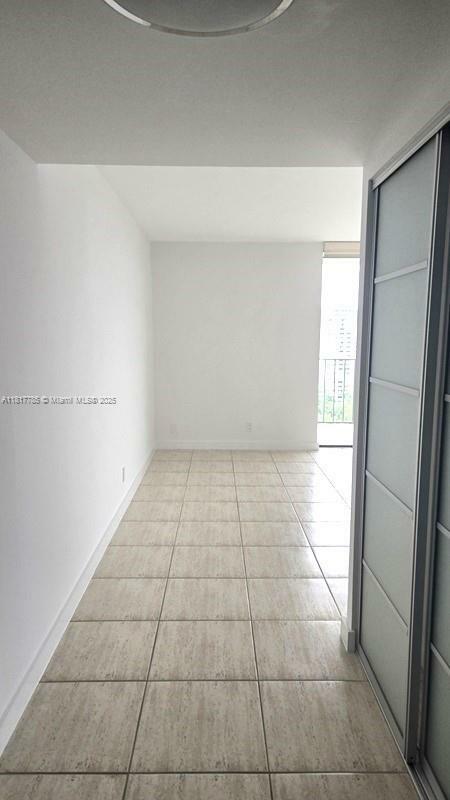Property Photo: 18181 NE 31st Ct 1801 FL 33160