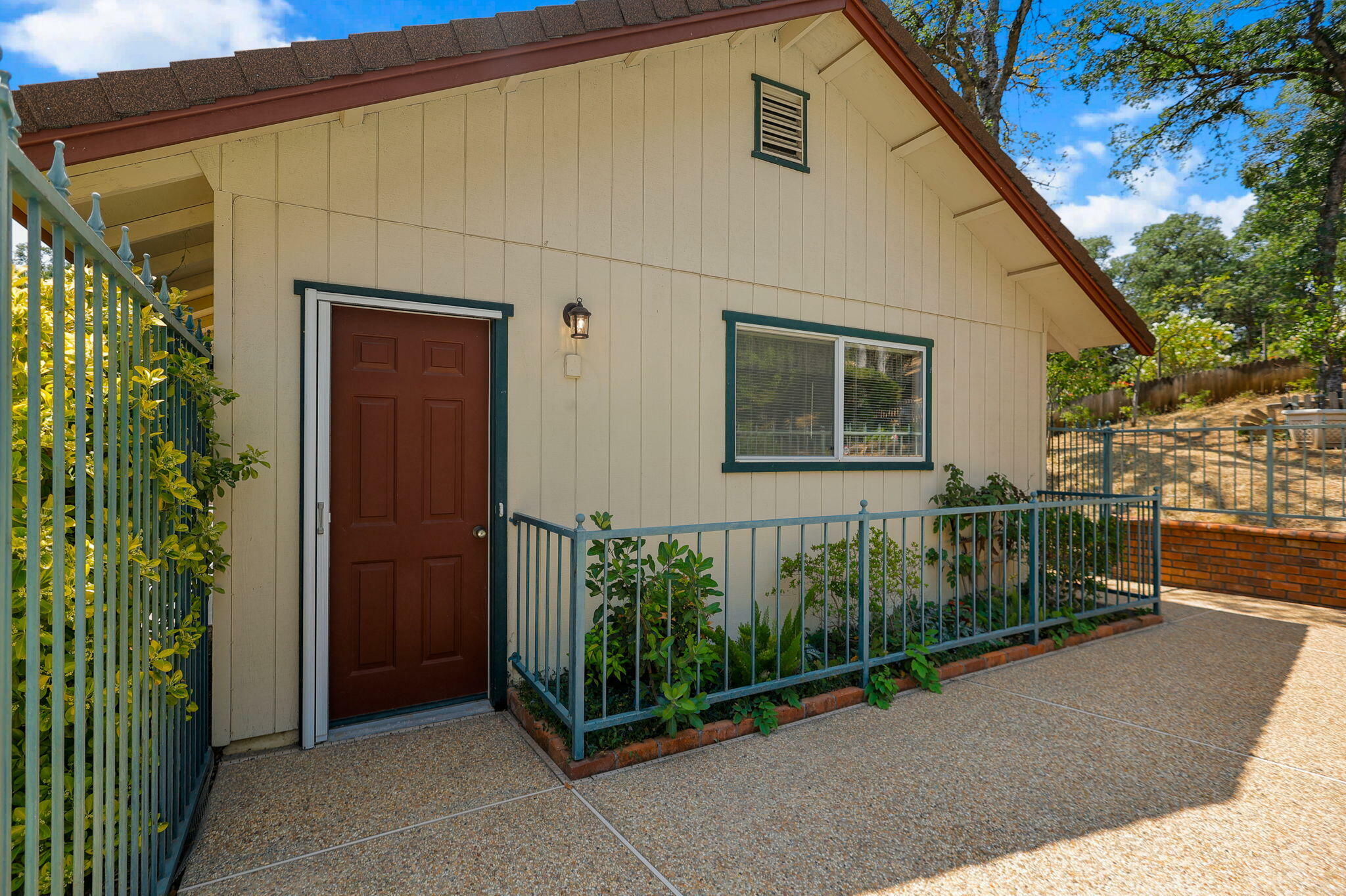 Property Photo: 21247 Creekside Drive CA 96080
