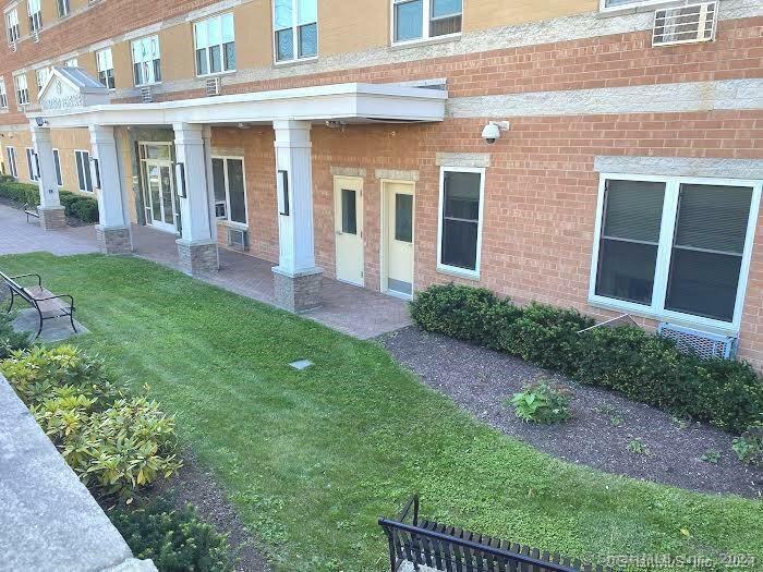 Property Photo: 18 Quintard Terrace 1F CT 06902