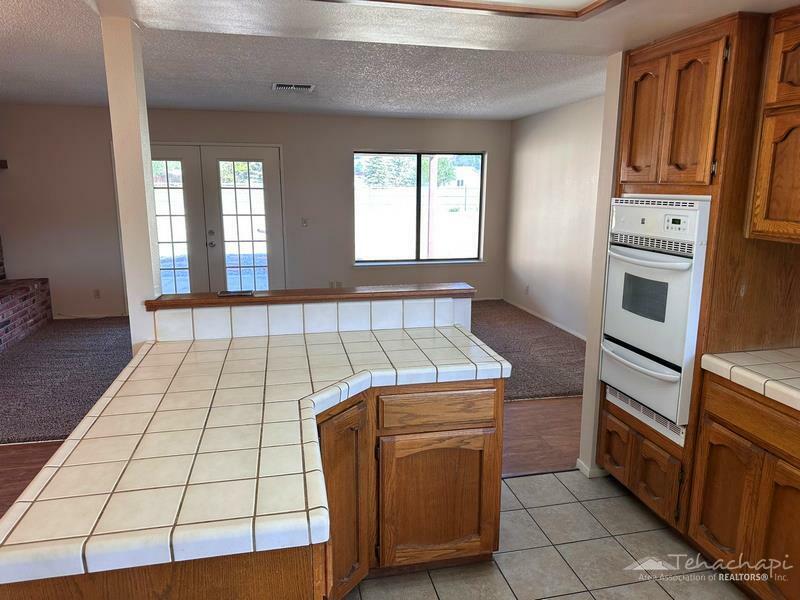 Property Photo: 29970 Lower Valley Road CA 93561