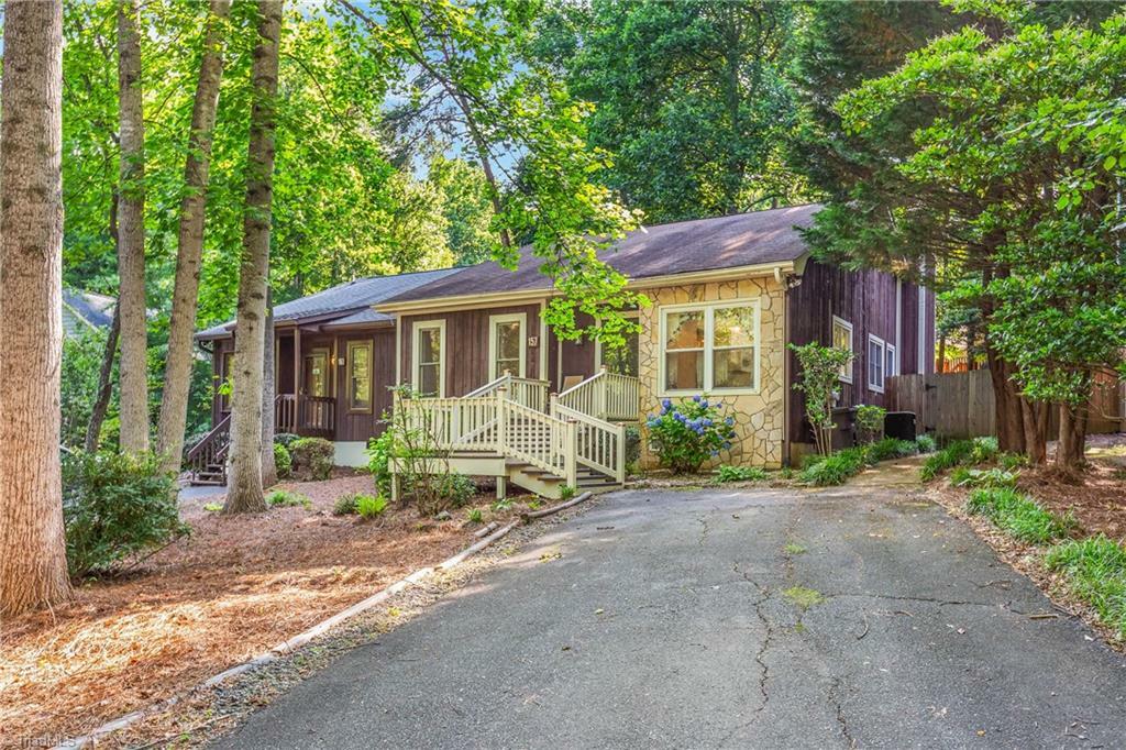 Property Photo: 157 Carrisbrooke Lane NC 27104