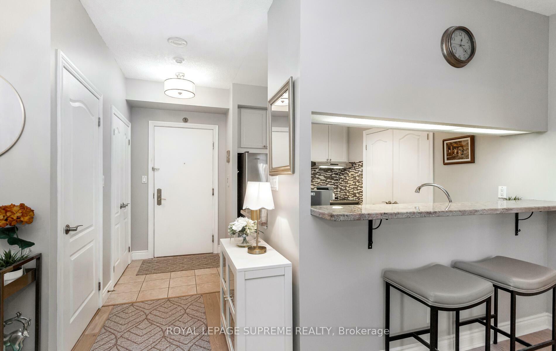 Property Photo: 2 Aberfoyle Crescent 411 ON M8X 2Z8