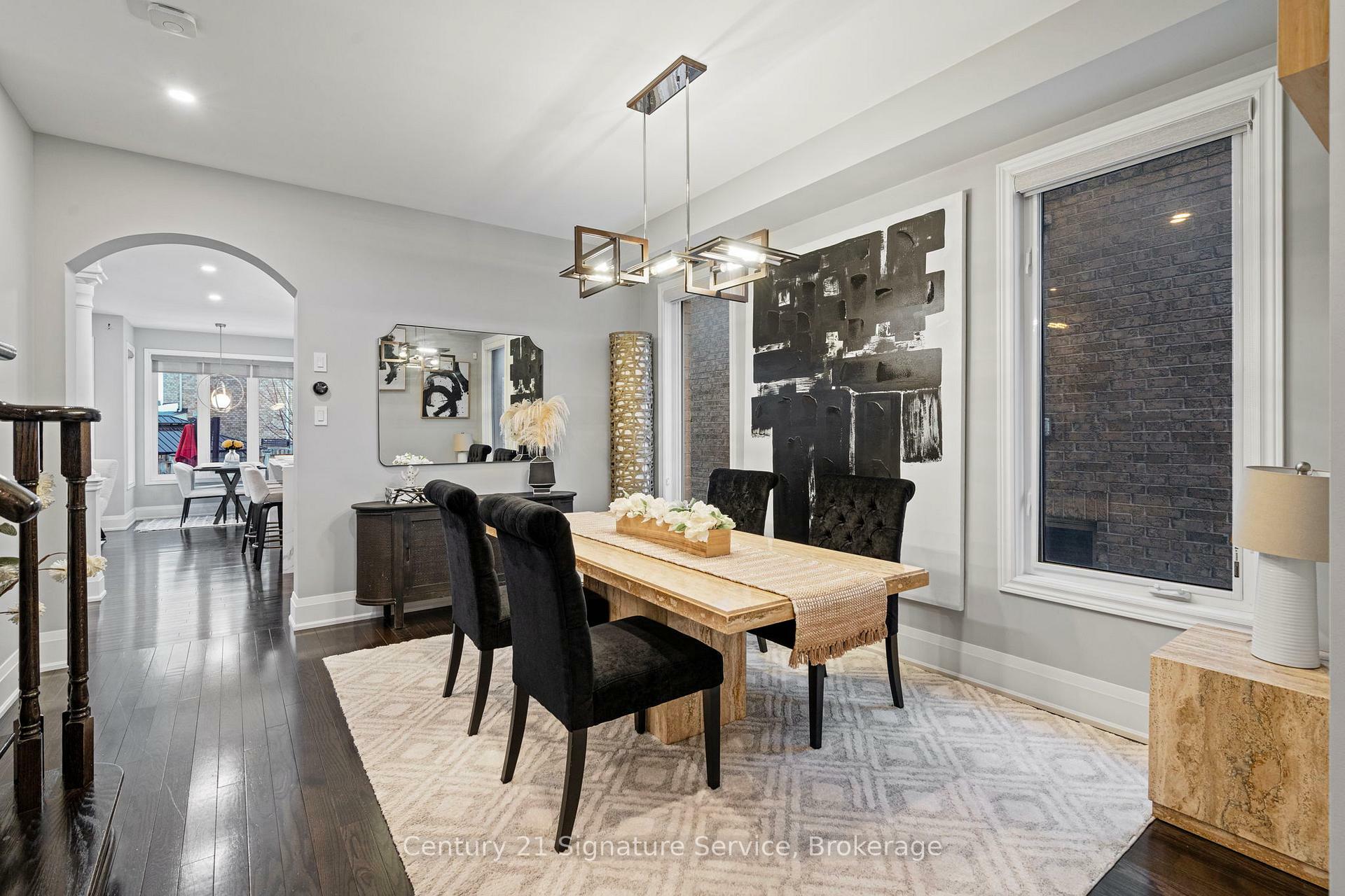 Photo de la propriété: 68 Greendale Avenue ON L4A 0S2
