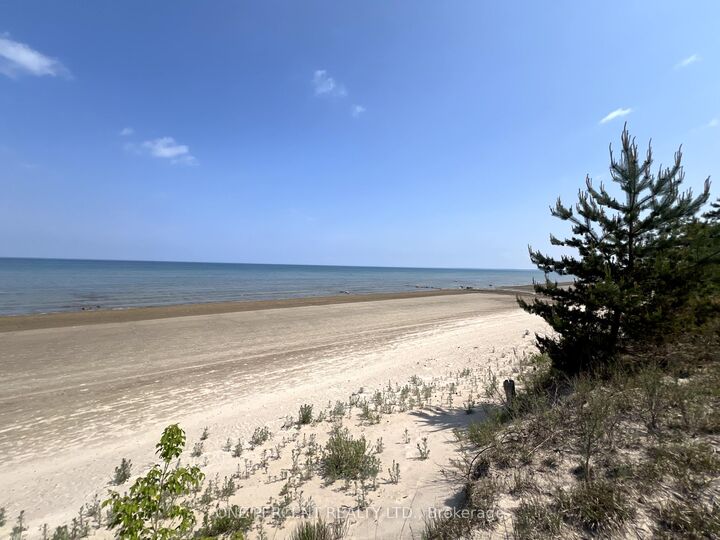 Property Photo:  1554 Shore Lane  ON L9Z 1W3 