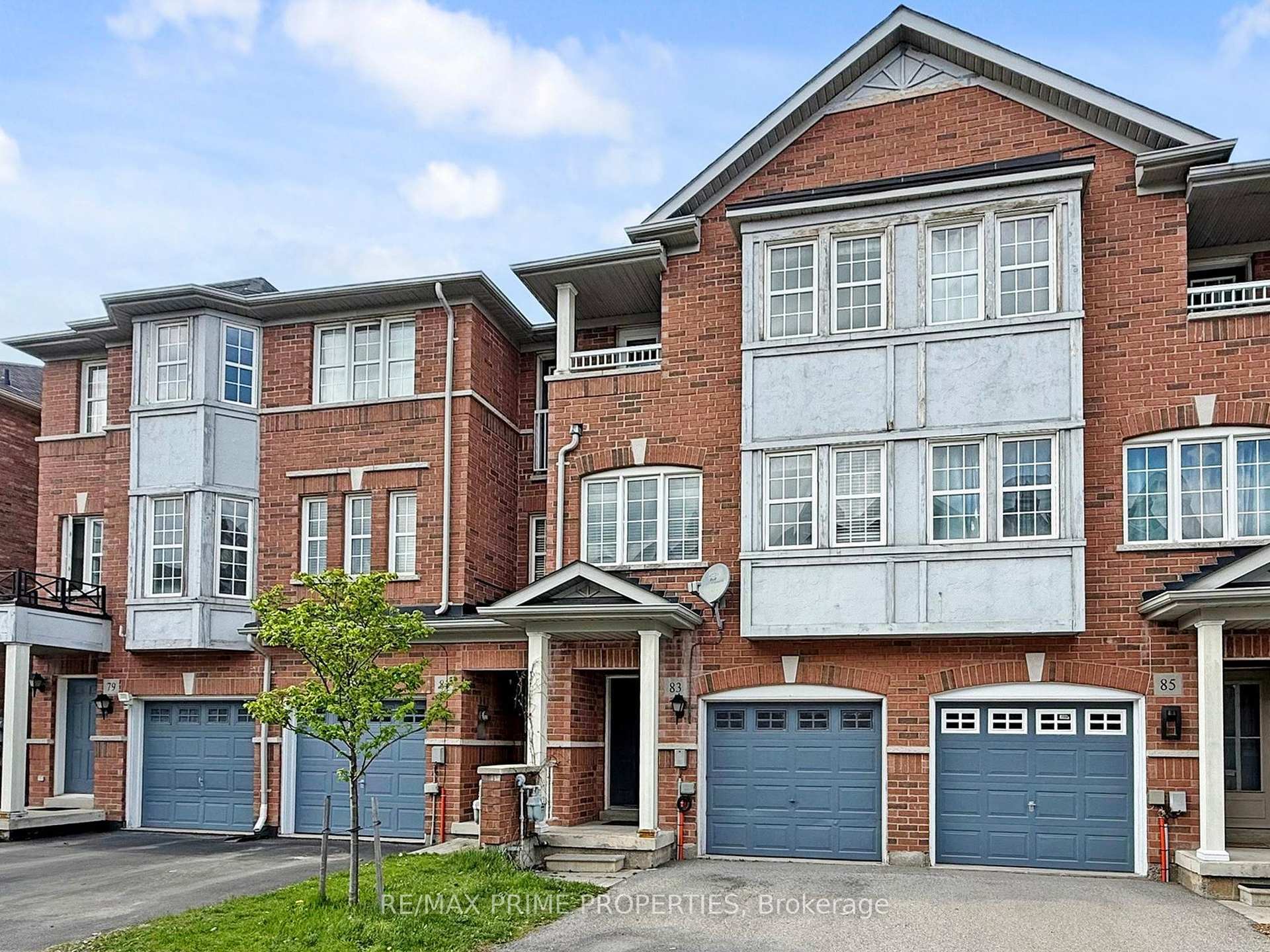 Property Photo: 83 Huxtable Lane ON M1B 0A4