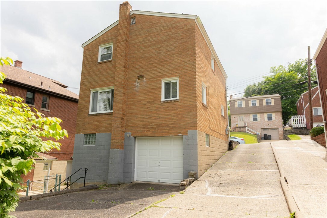 Property Photo: 3183 Glendale Avenue PA 15227