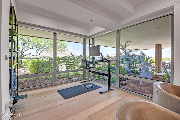 Property Photo: 7117 E Rancho Vista Drive 6007 AZ 85251