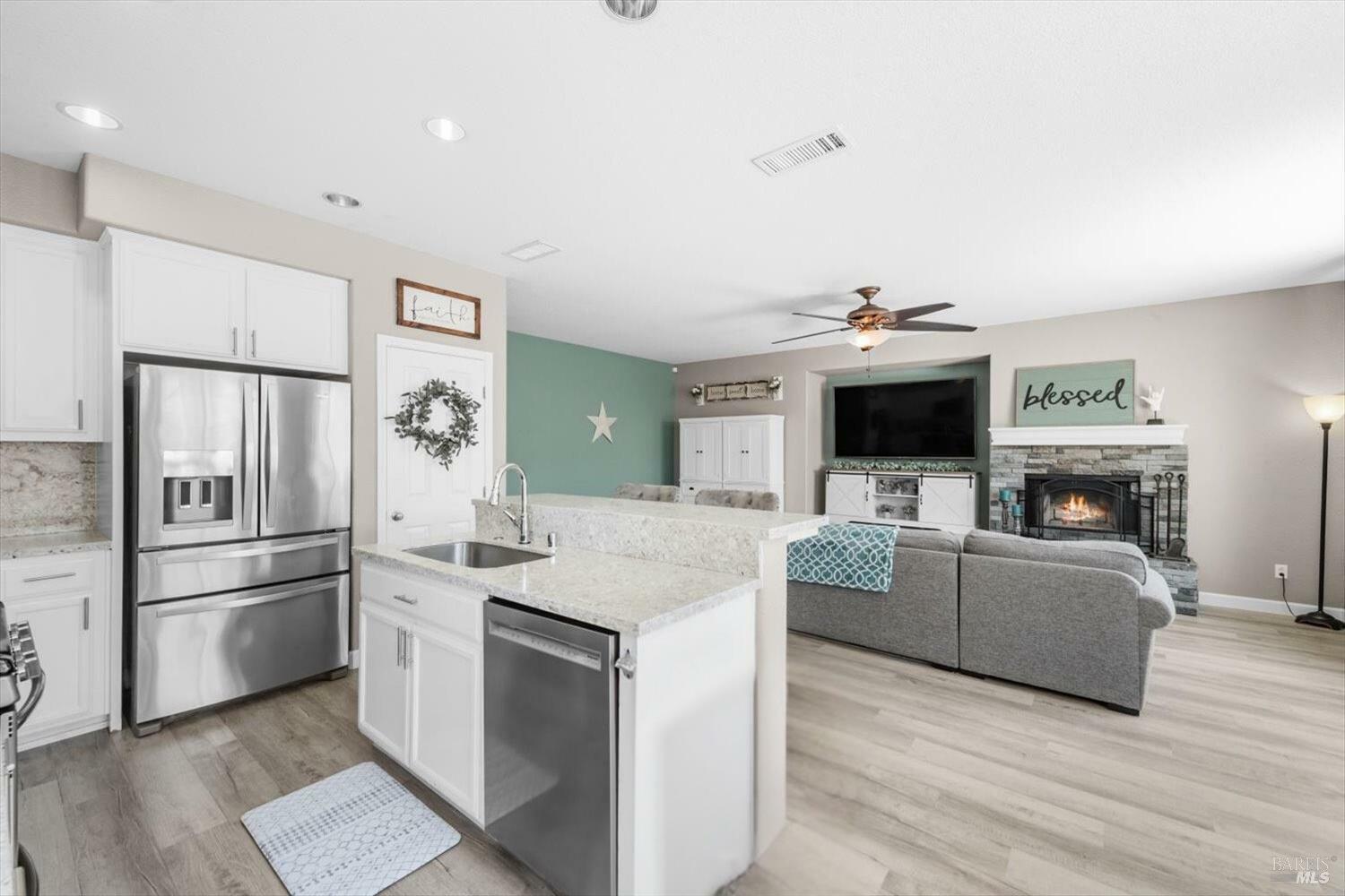 1341 Valley Glen Drive  Dixon CA 95620 photo