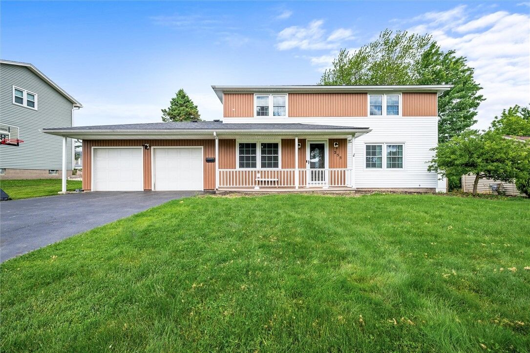 Property Photo:  255 Arcadia Parkway  NY 14612 