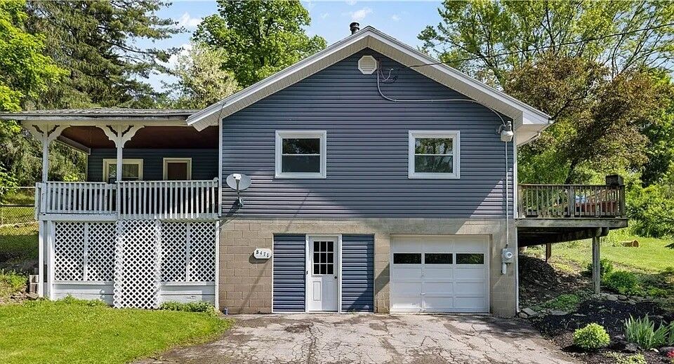 Property Photo:  8471 Alpaugh Road  NY 14572 