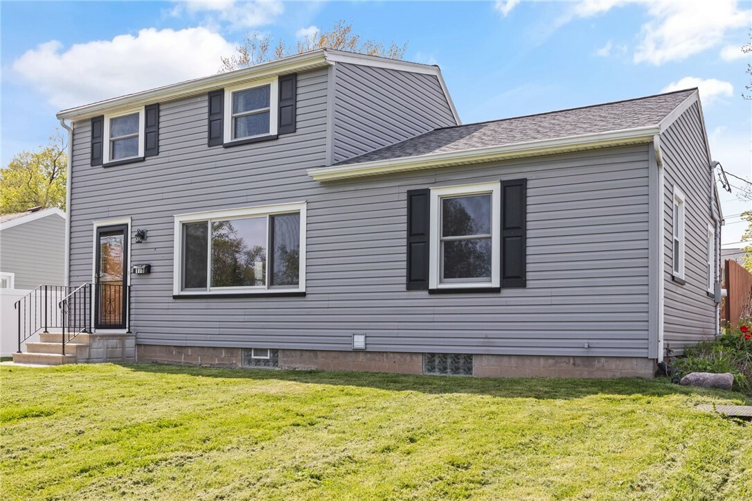 Property Photo: 176 Ingomar Drive NY 14612