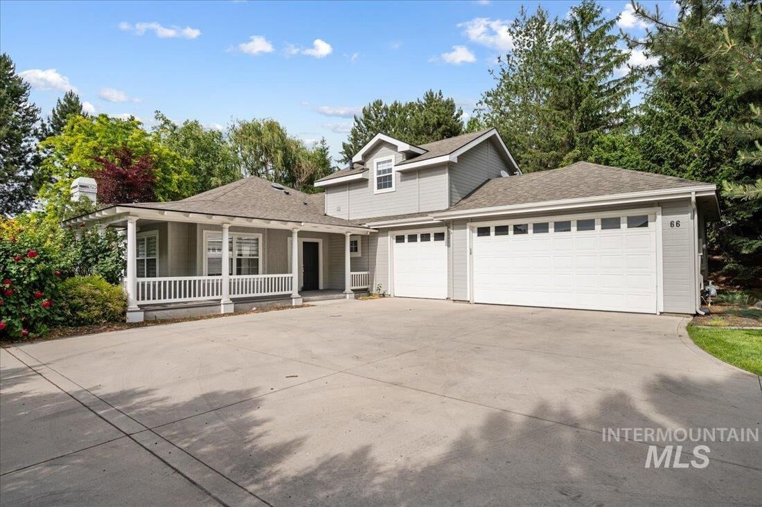 Property Photo: 66 W Colchester Drive ID 83616
