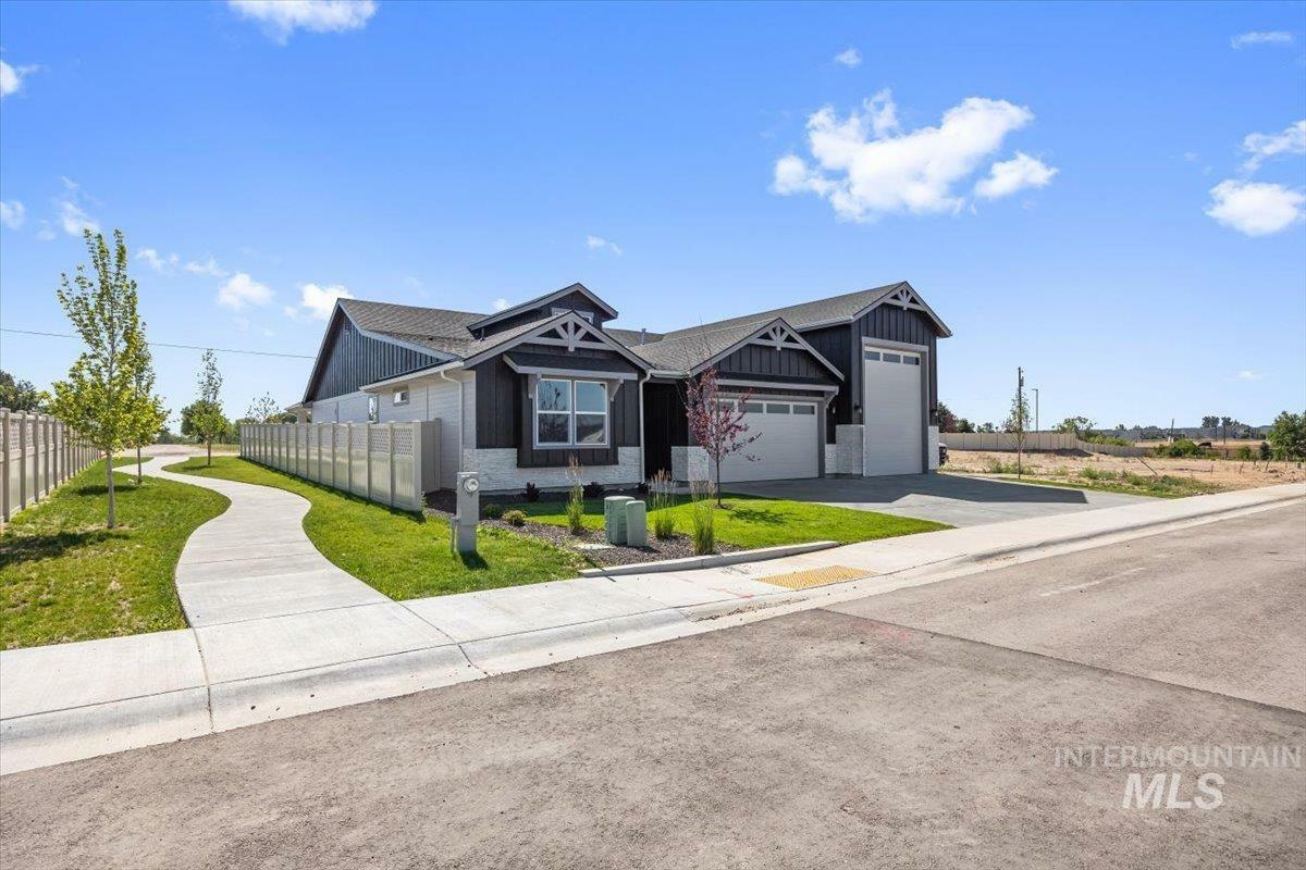 Property Photo:  414 S Rumney Ave  ID 83634 