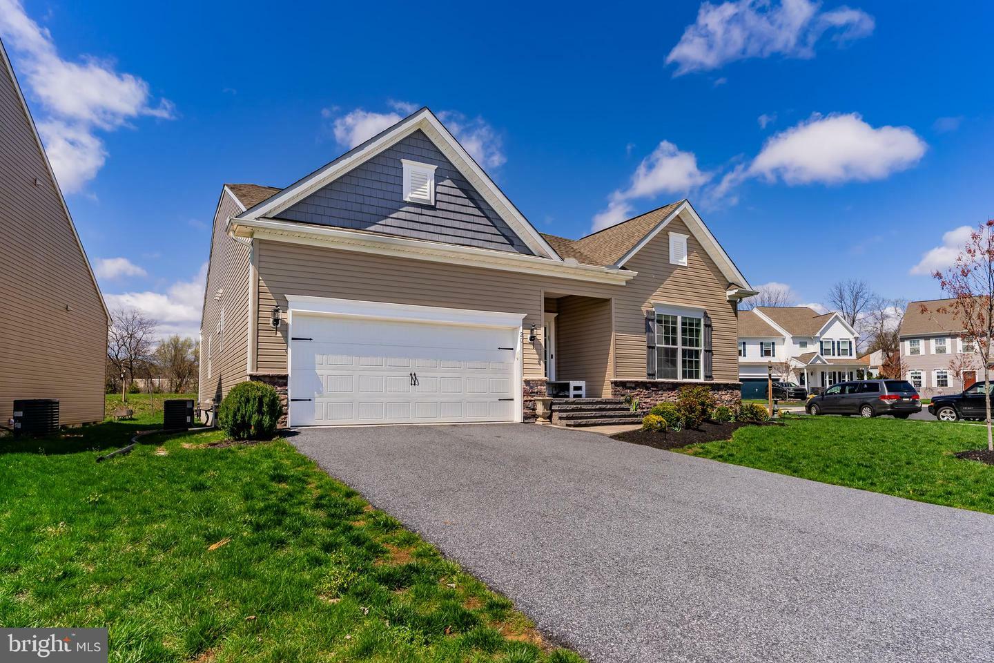 Property Photo: 20 Barnhart Circle PA 17050