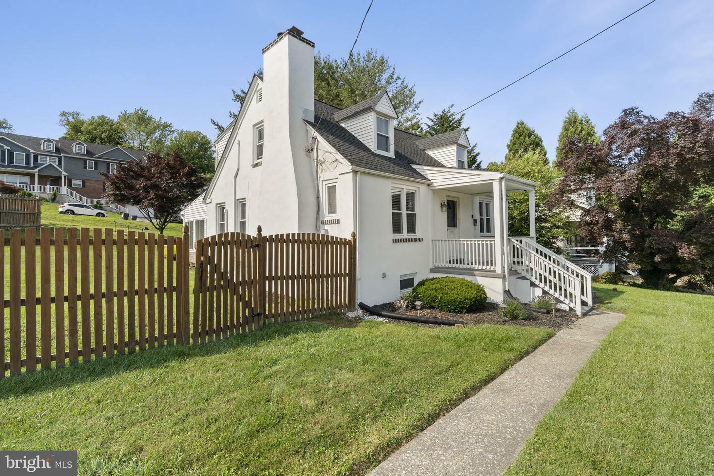 Property Photo: 1202 Matsonford Road PA 19428