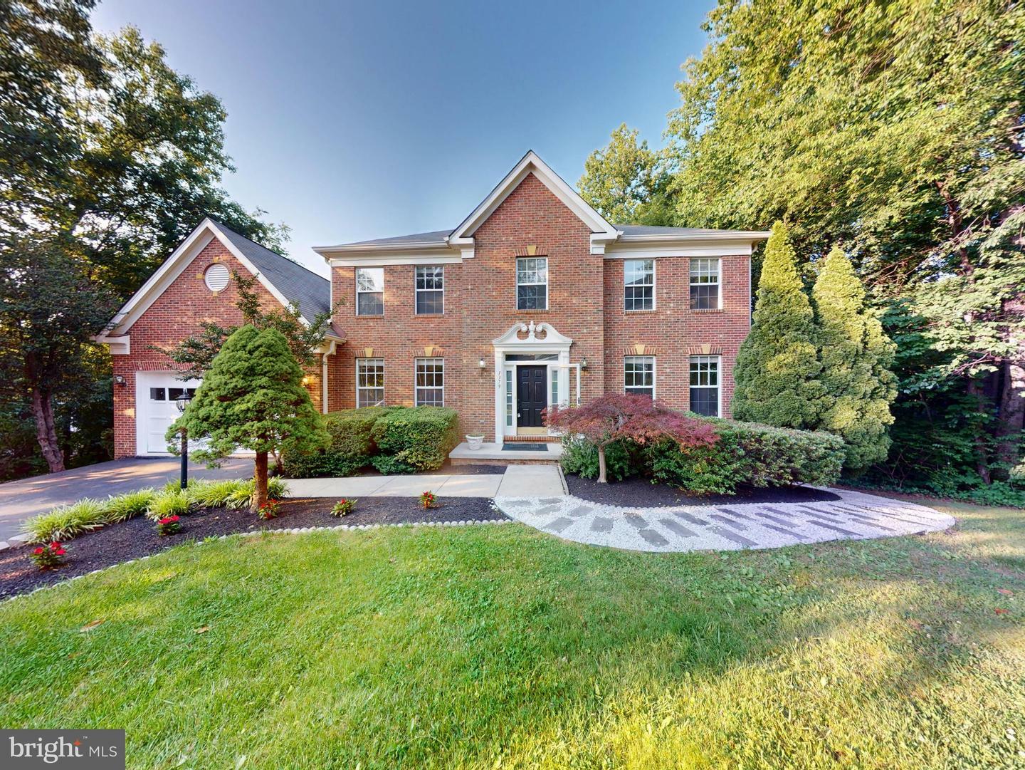Property Photo: 1379 Dominion Ridge Lane VA 20170