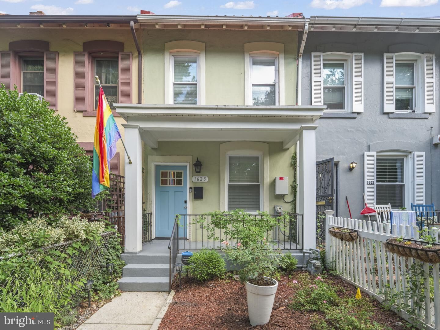 Property Photo:  1623 Potomac Avenue SE  DC 20003 