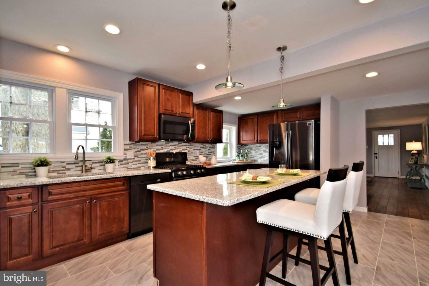 Property Photo: 2749 Woodland Ave PA 19403