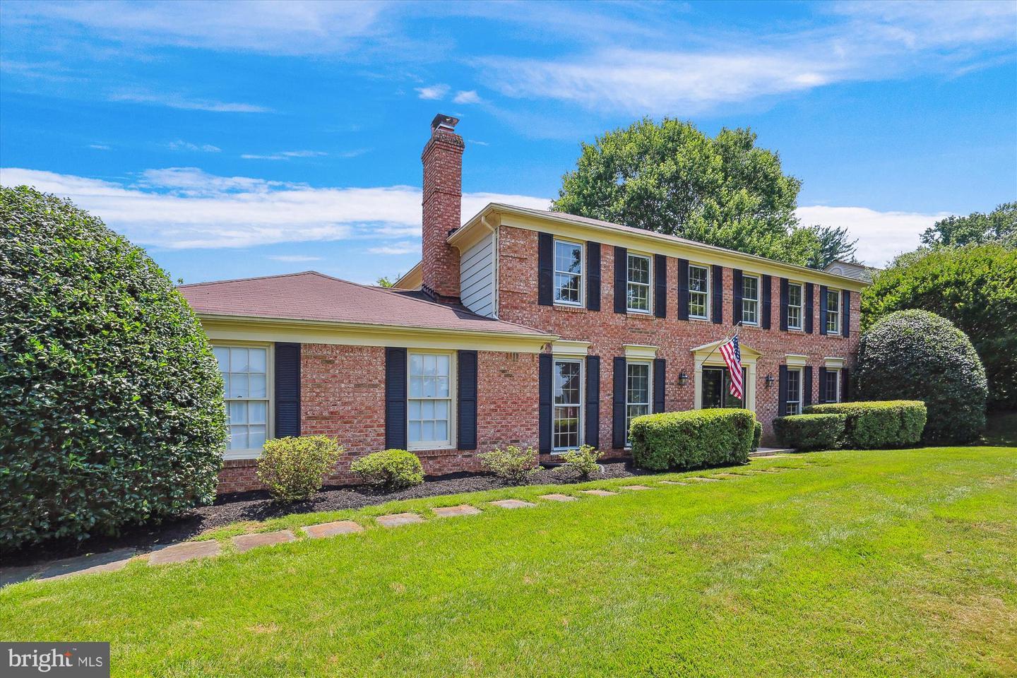 Property Photo: 9100 Hunting Horn Lane MD 20854