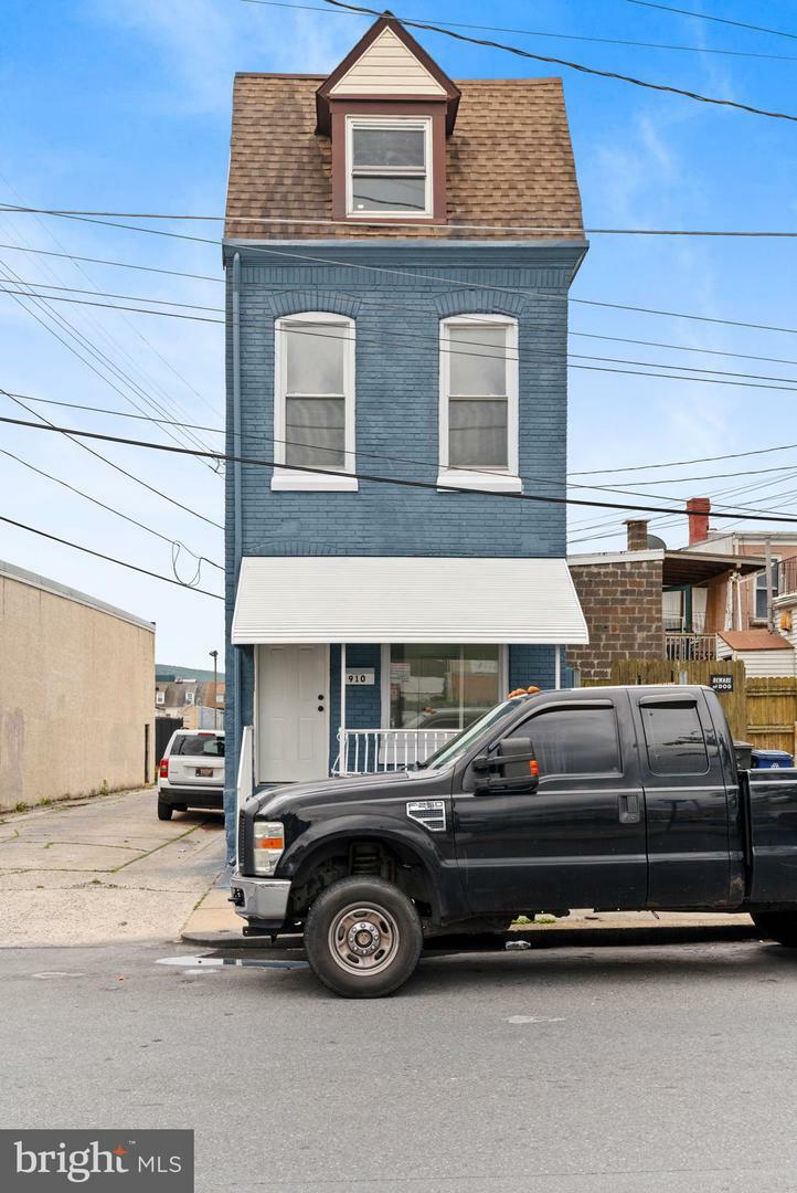 Property Photo: 910 Pike Street PA 19604