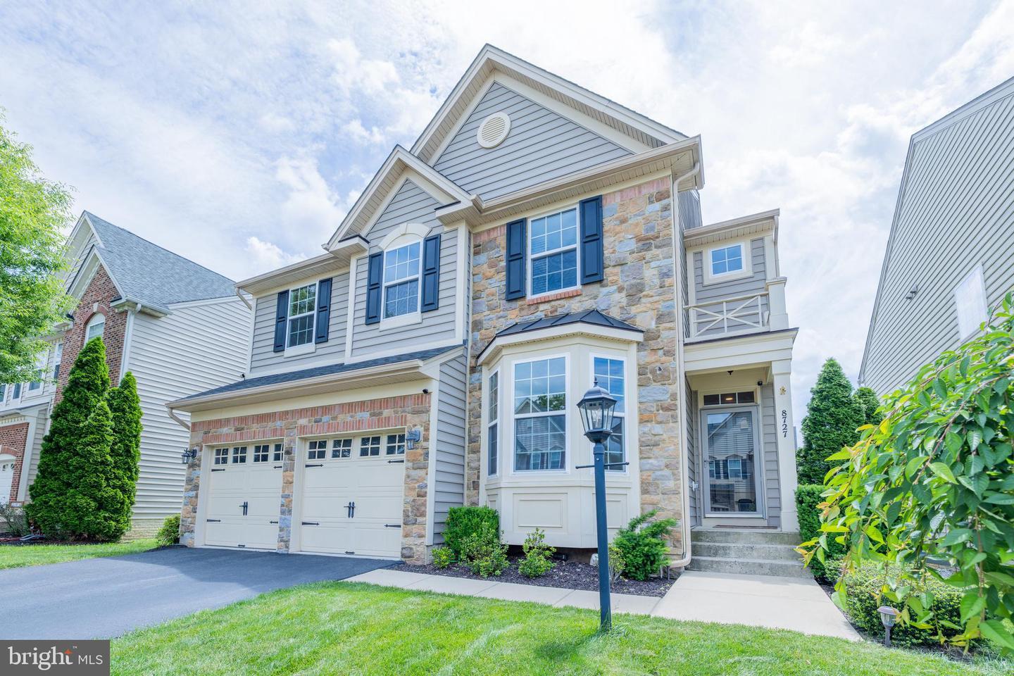 Property Photo:  8727 Raleigh Mews  VA 20155 