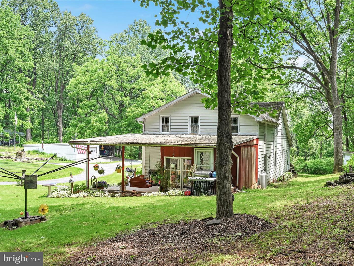 4 Yoder Lane  Newmanstown PA 17073 photo