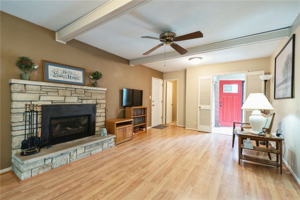 Property Photo: 407 Parkland Drive SE IA 52403