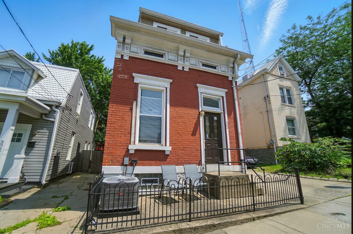 Property Photo:  300 Emming Street  OH 45219 