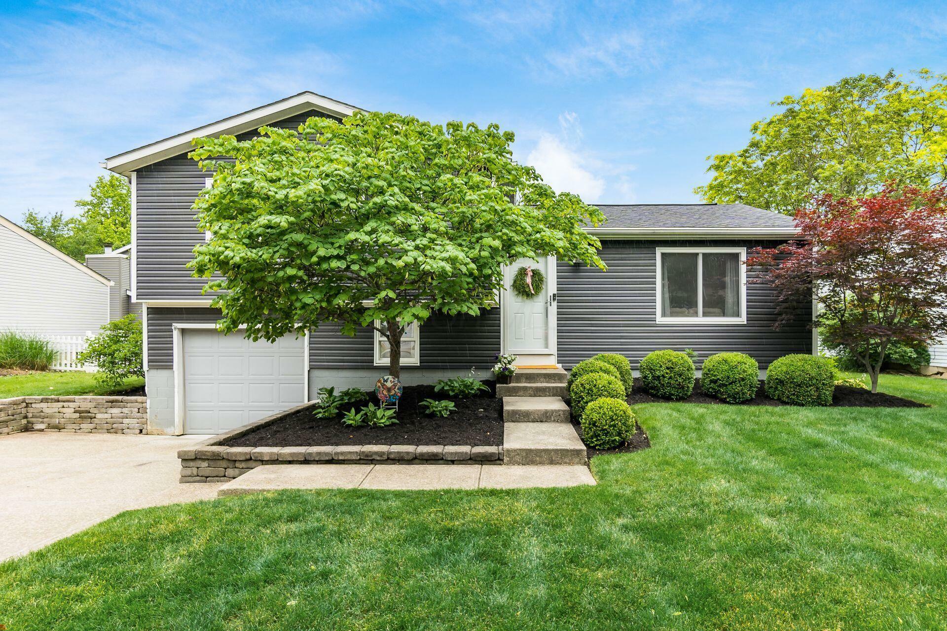 Property Photo: 366 Saint Thomas Drive OH 43081