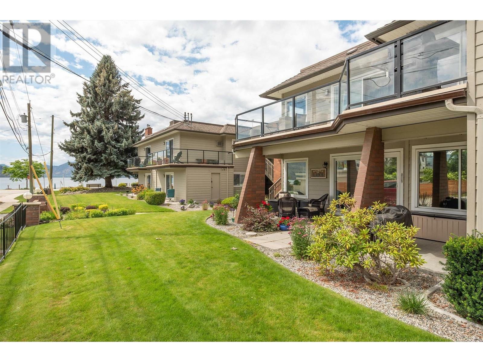 Photo de la propriété: 4340B Beach Avenue 109 BC V0H 1X6