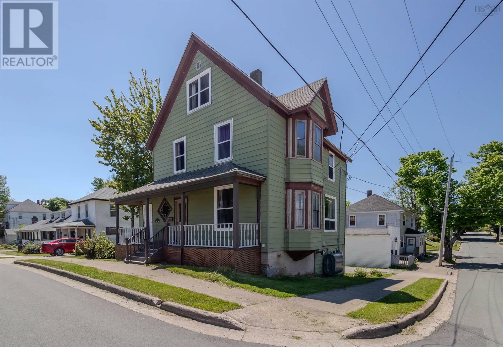 Photo de la propriété: 2 Ingoville Street NS B1S 2S9