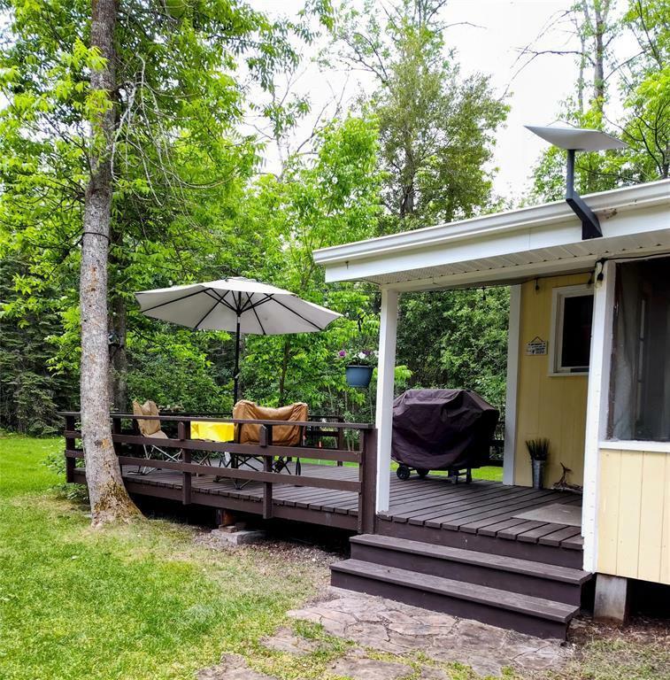 Property Photo: 63 Johnny'S Drive MB R0E 0E0