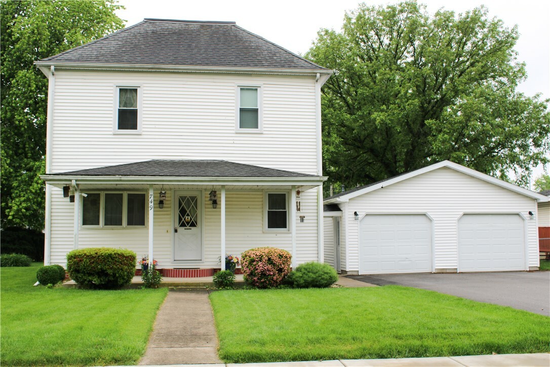 749 Louisa Street  Illiopolis IL 62539 photo