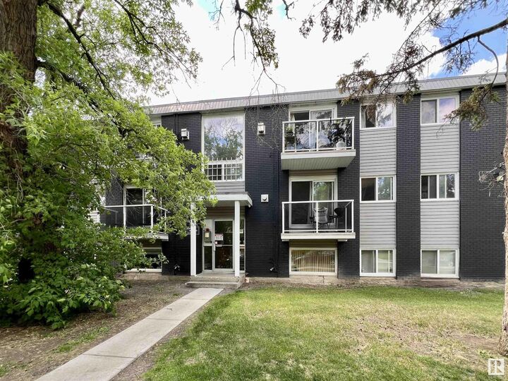Property Photo: 10620 122 Street NW 16 AB T5N 1M8