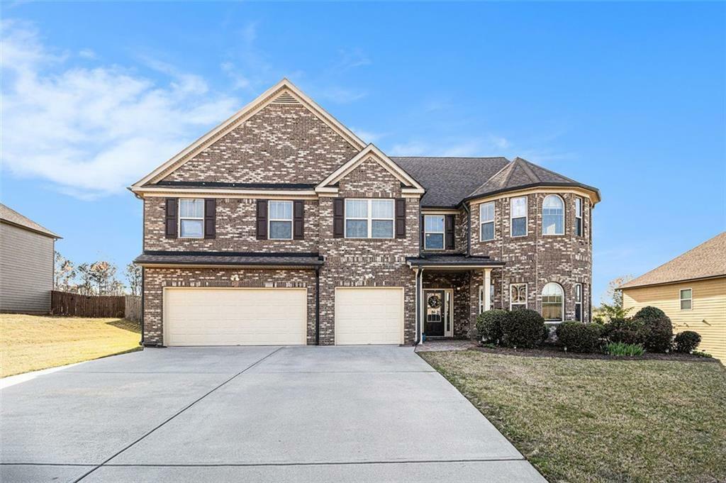 Property Photo: 3621 Guinevere Trace GA 30135
