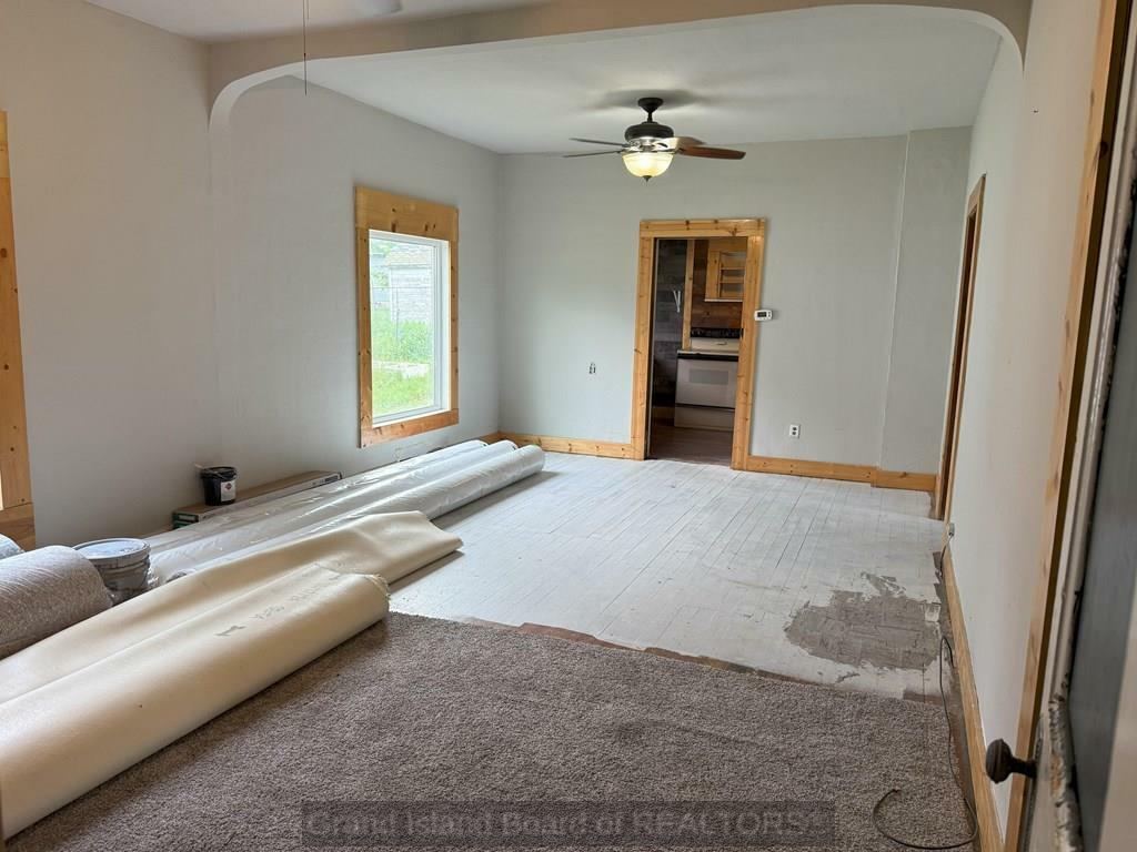 Property Photo: 250 N Walnut St NE 68826