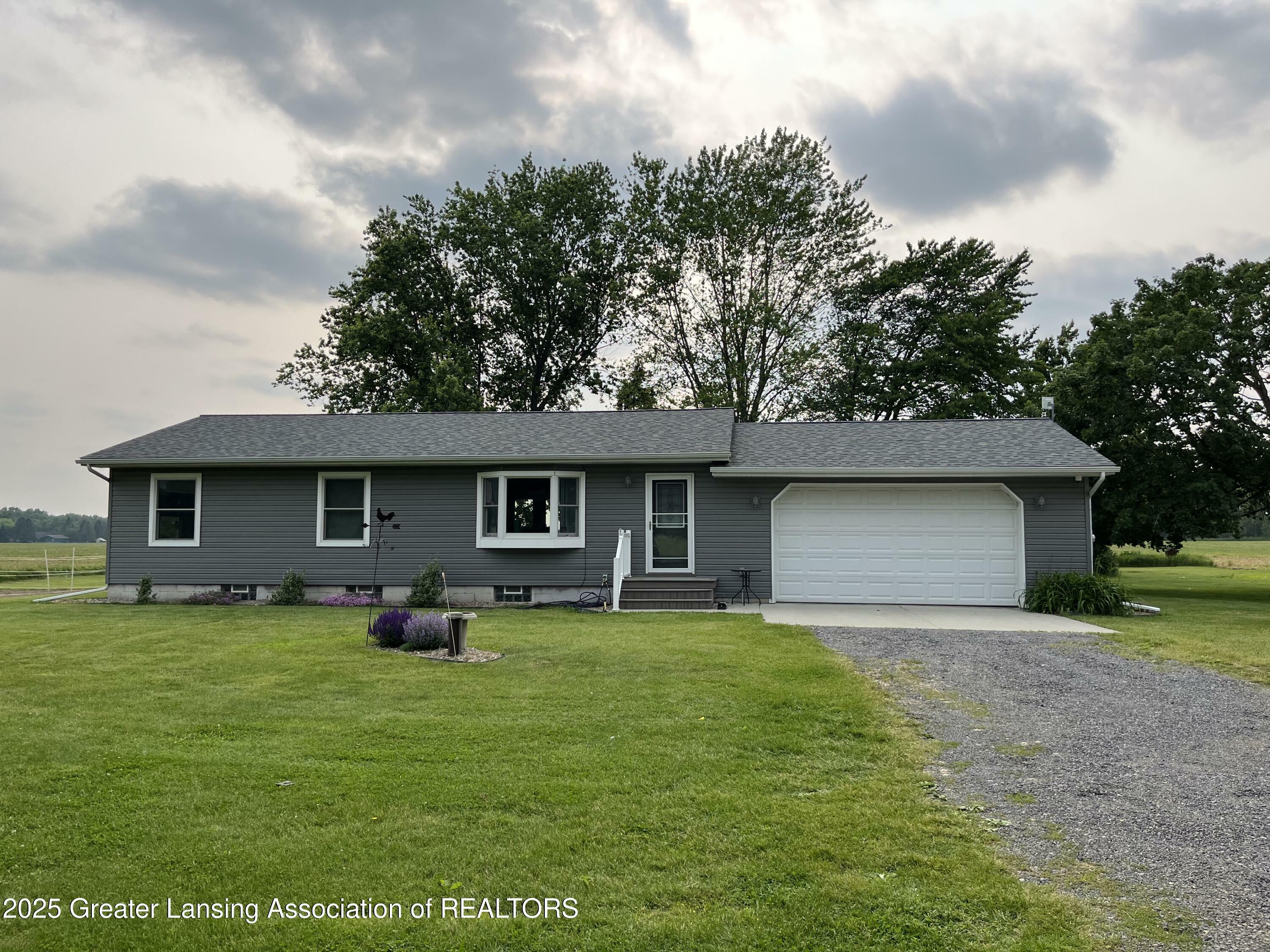 3220 Meridian Road  Leslie MI 49251 photo