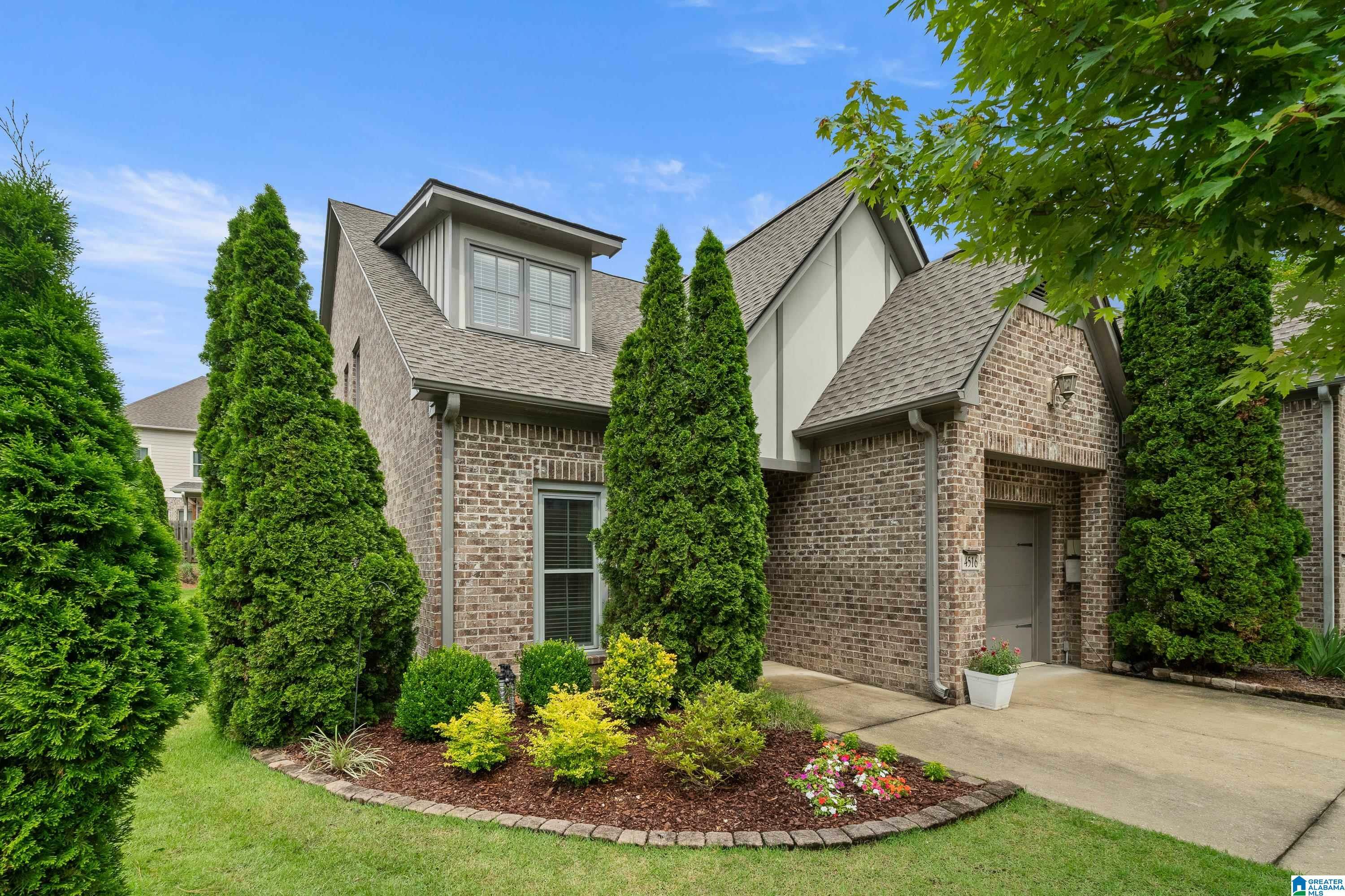 Property Photo: 4516 Cotswold Lane AL 35242