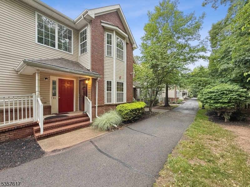 90 Forest Dr  Piscataway Twp. NJ 08854 photo