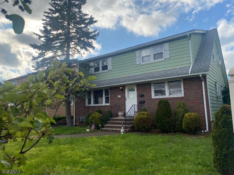 Property Photo:  179 Kipp Ave  NJ 07407 