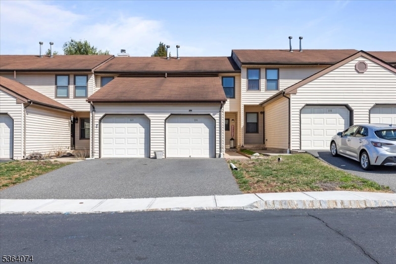 Property Photo: 134 Locust Ct NJ 08822