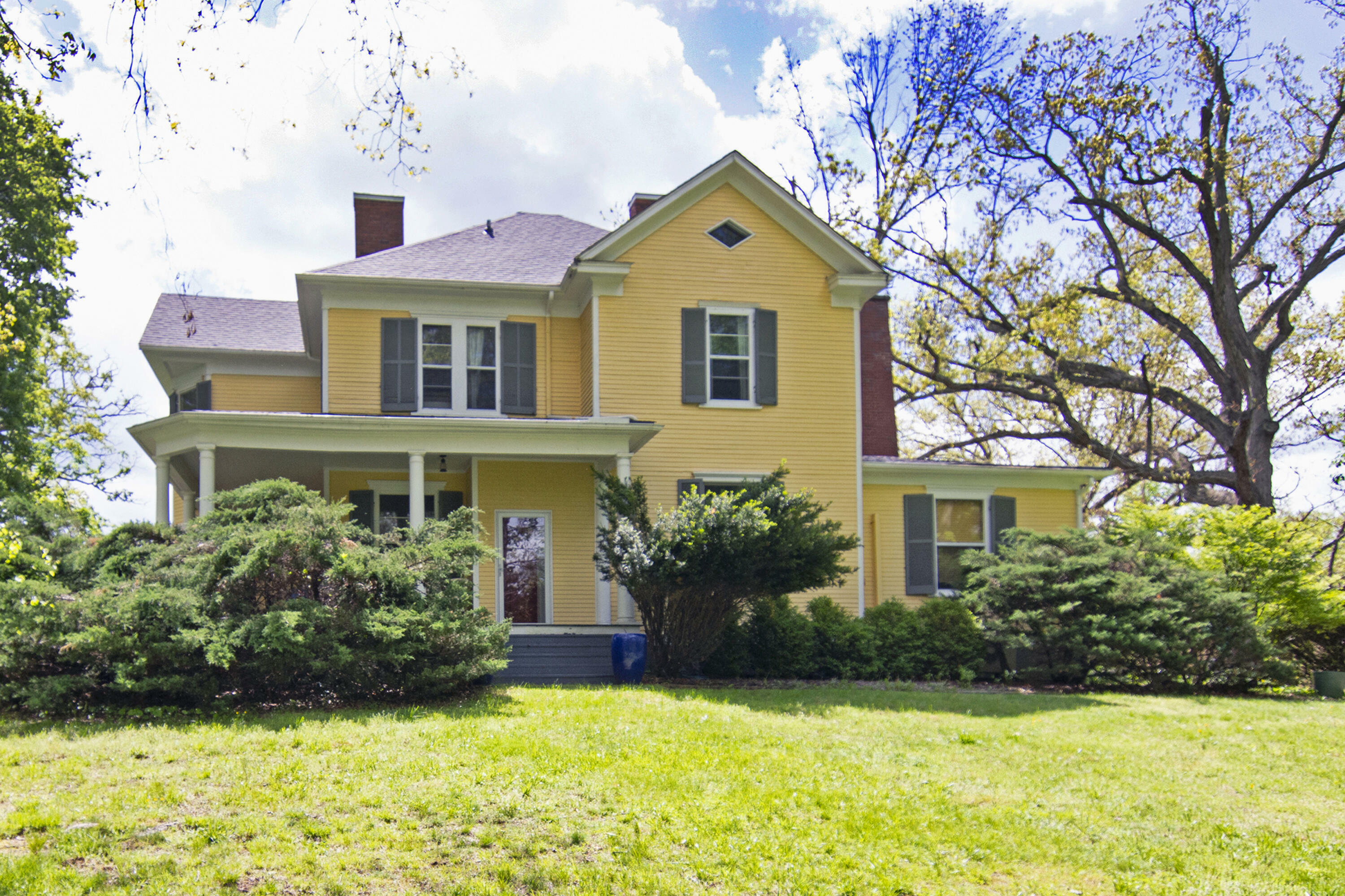 152 Harris St  Lewisburg WV 24901 photo